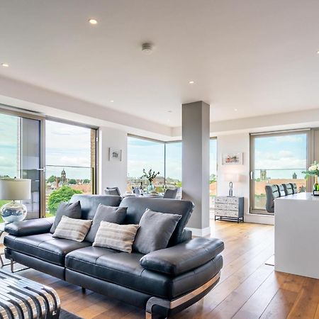 Minster View Penthouse At Ryedale House Apartment York Exterior photo