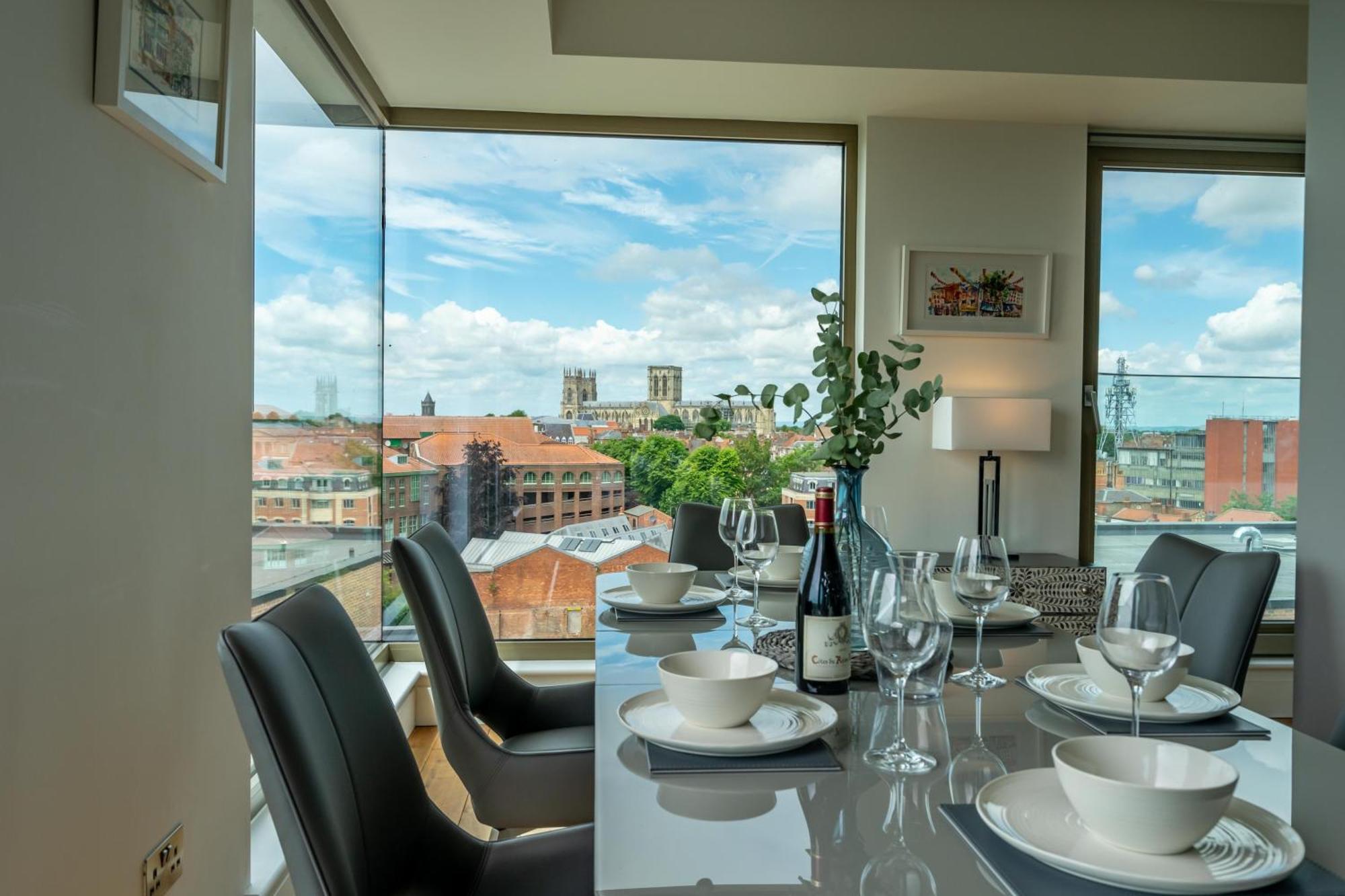 Minster View Penthouse At Ryedale House Apartment York Exterior photo